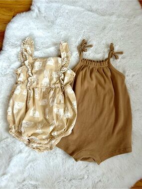 Old Navy Tan Bunny-Print & Ribbed Brown Romper Set 18-24 MOS